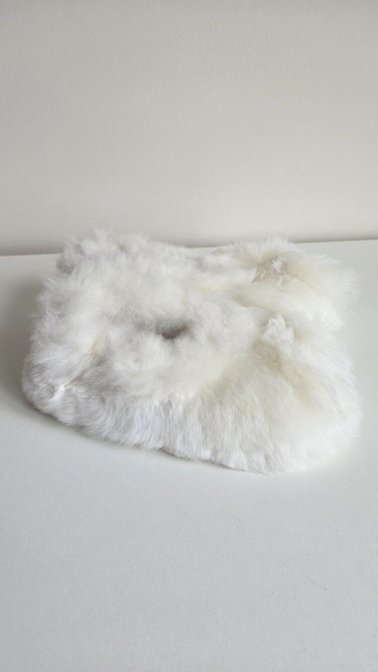 Handmade Peru Women's Alpaca Fur Slippers White Cozy House Booties